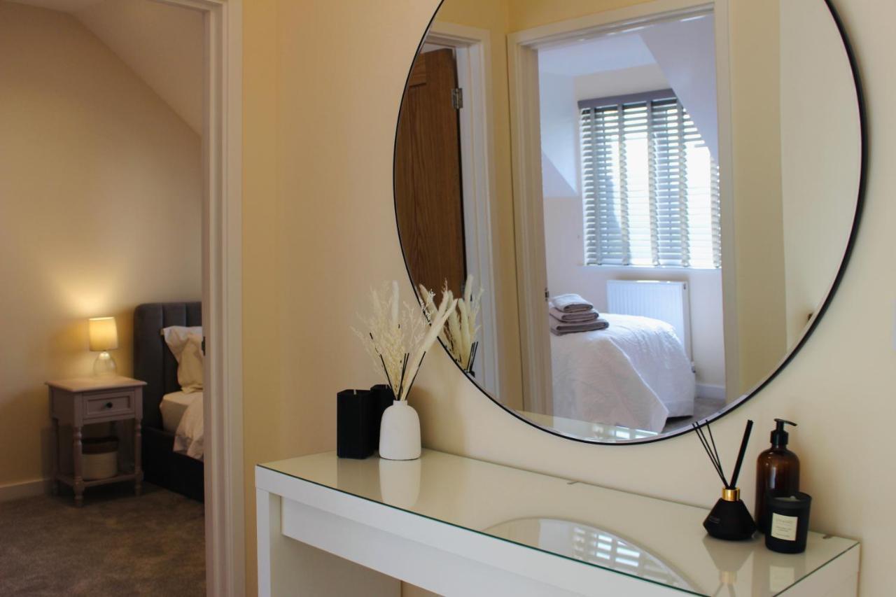 No 1 The Paddock - Spacious Holiday Home With A Hot Tub 뷰드 외부 사진