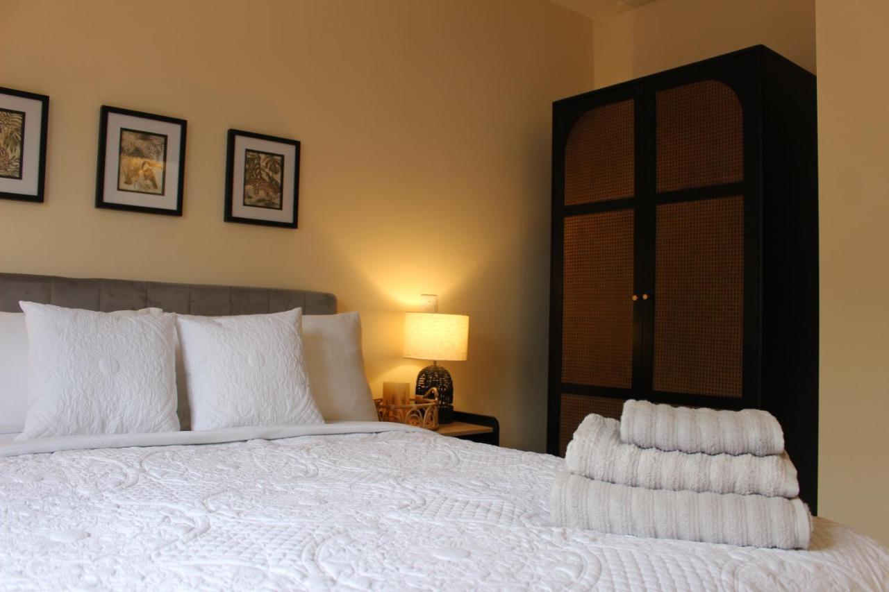 No 1 The Paddock - Spacious Holiday Home With A Hot Tub 뷰드 외부 사진