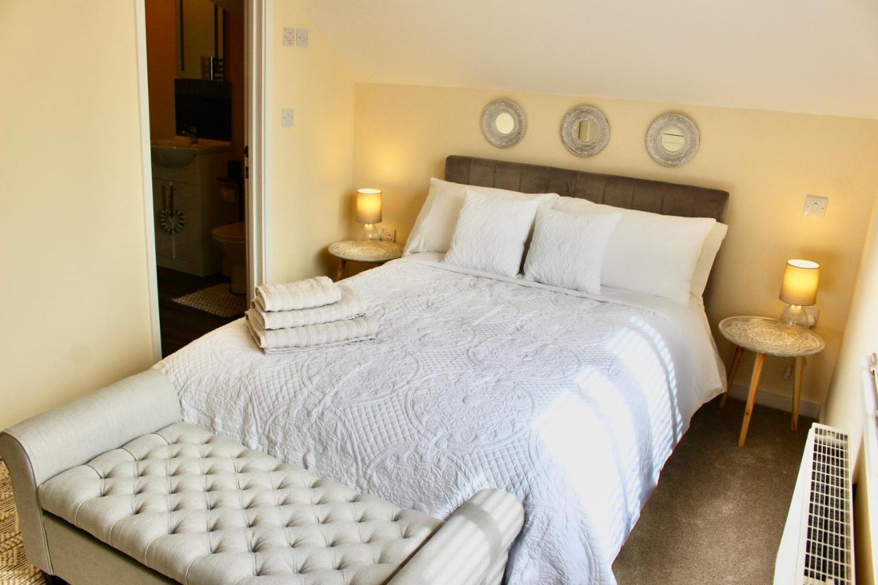 No 1 The Paddock - Spacious Holiday Home With A Hot Tub 뷰드 외부 사진